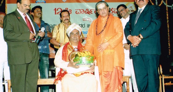 Sri Shanthaveera Swamiji –Head of Kolada Matha of Bangalore, a spiritual Sadhaka and social activist.